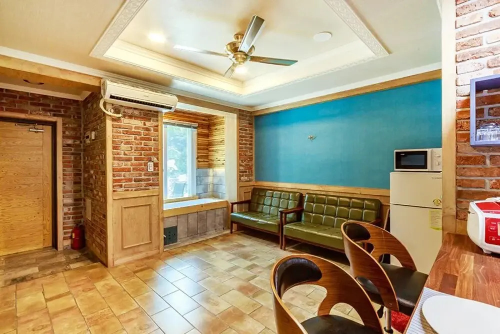 Gyeongju Rosso House Pension