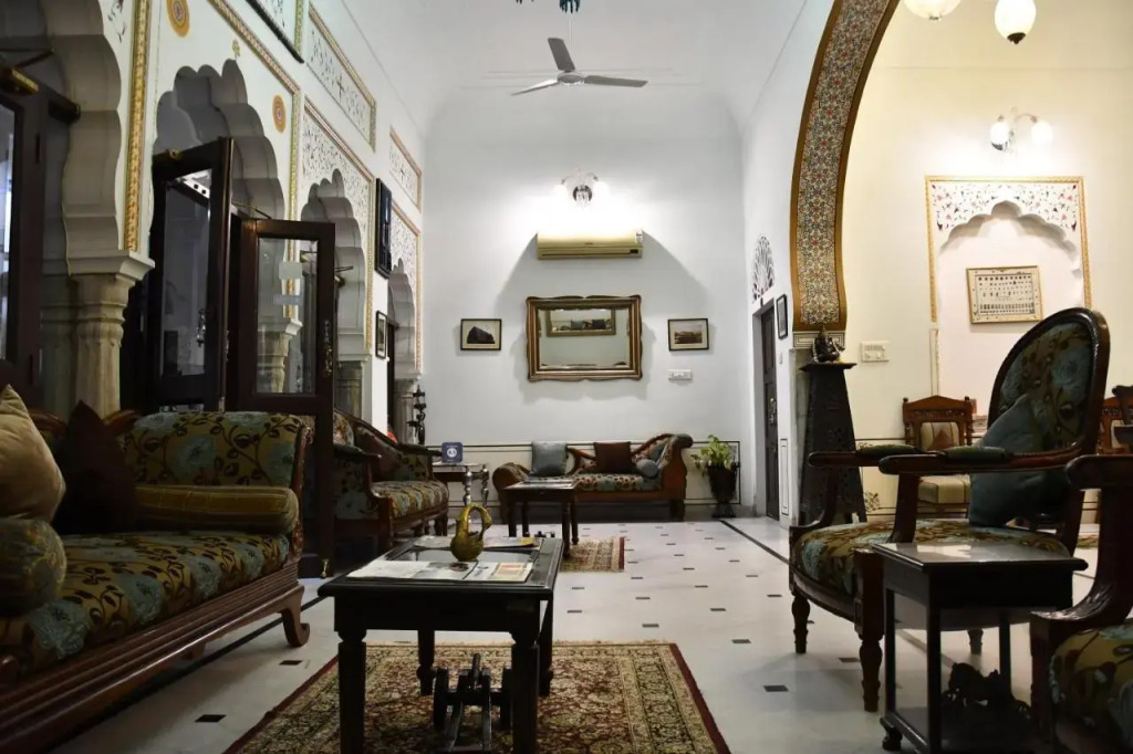 Mahal Khandela-A Heritage Hotel In Jaipur City Center