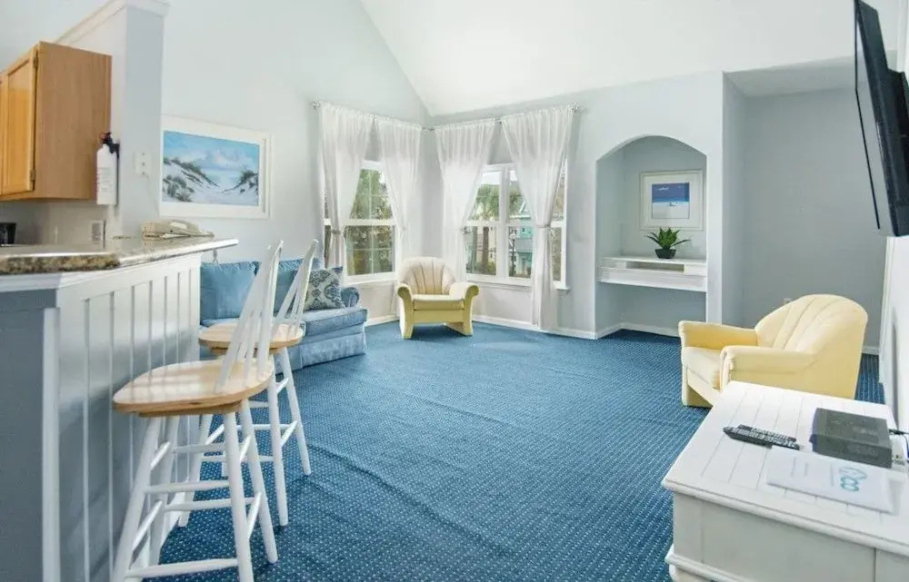 Runaway Beach Club 2202 - Three Bedroom Condo