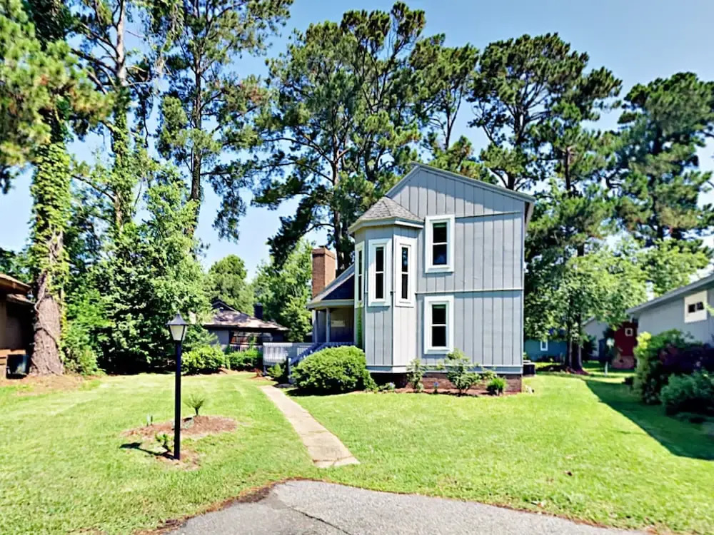 1721 Landing Road Home 3 Bedrooms 2 Bathrooms Home