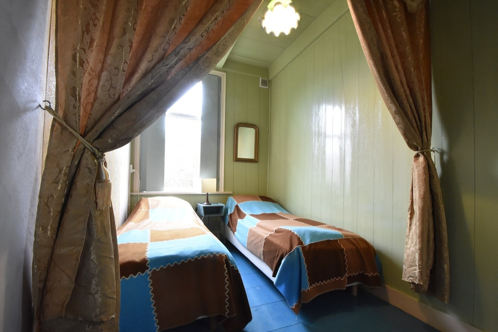 Welcoming Farmhouse With Parking, Terrace, Garden, Barbecue