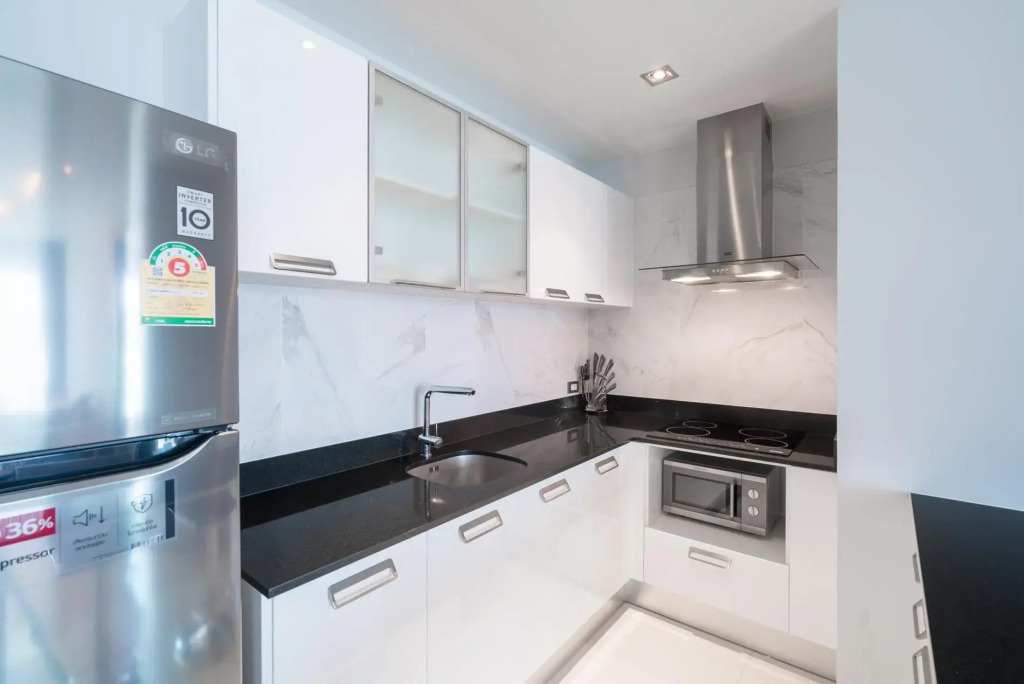 Et703 - Patong Great Condo for 4 People Open View Shuttle Pool and gym