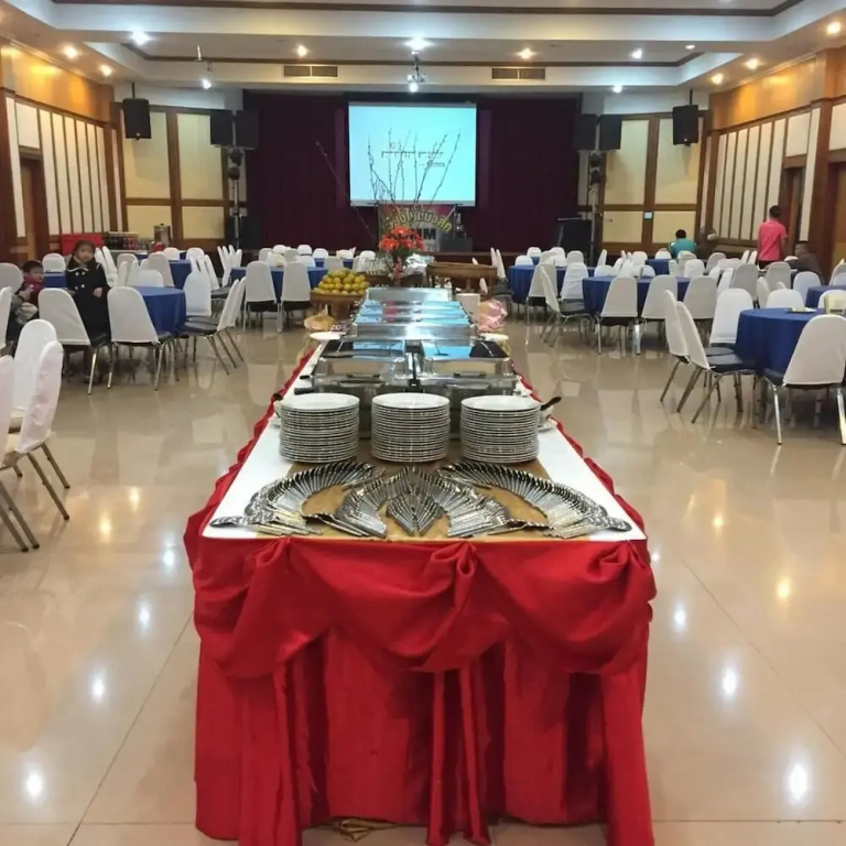 Tangerine Ville Hotel