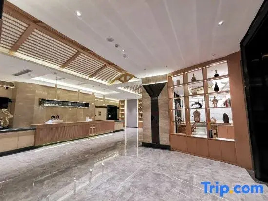 Longdu Tianjiao Hotel (Zizhong Passenger Transport Center Yulu Branch)