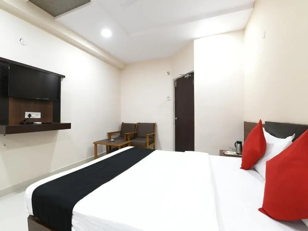 Dwaraka Inn