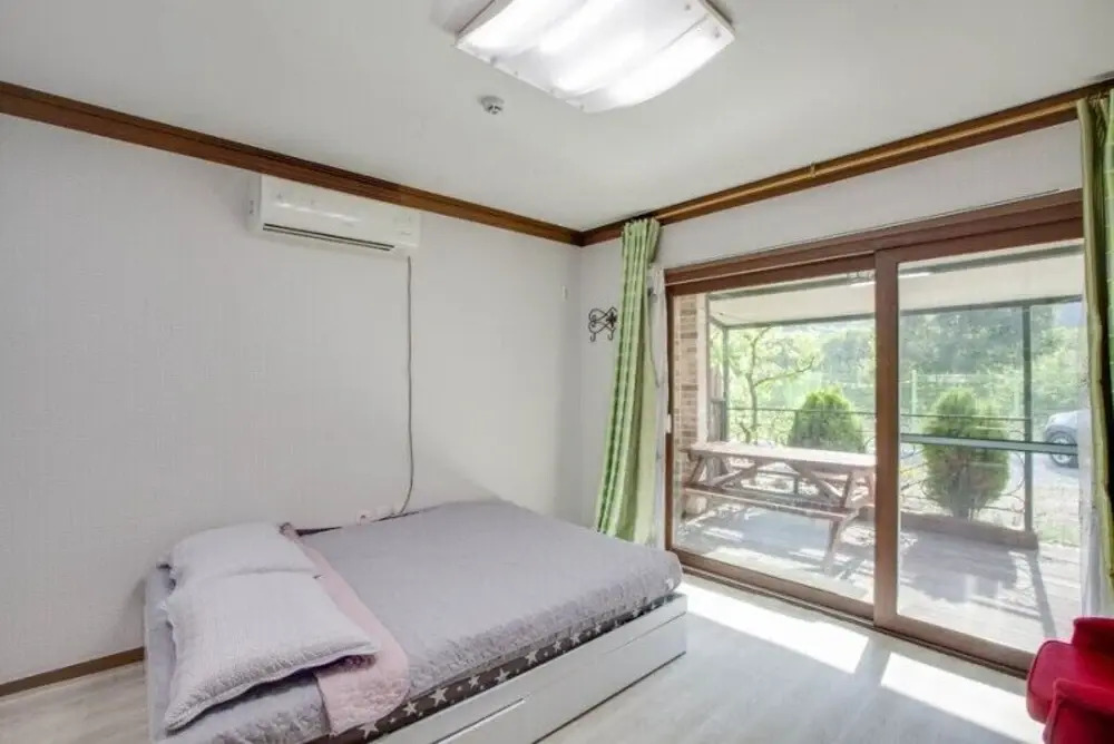Baenaegol New Island Pension