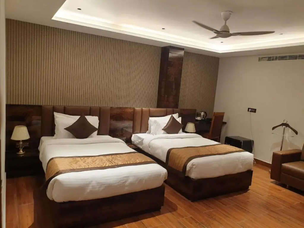 HOTEL SUNCITY PALACE