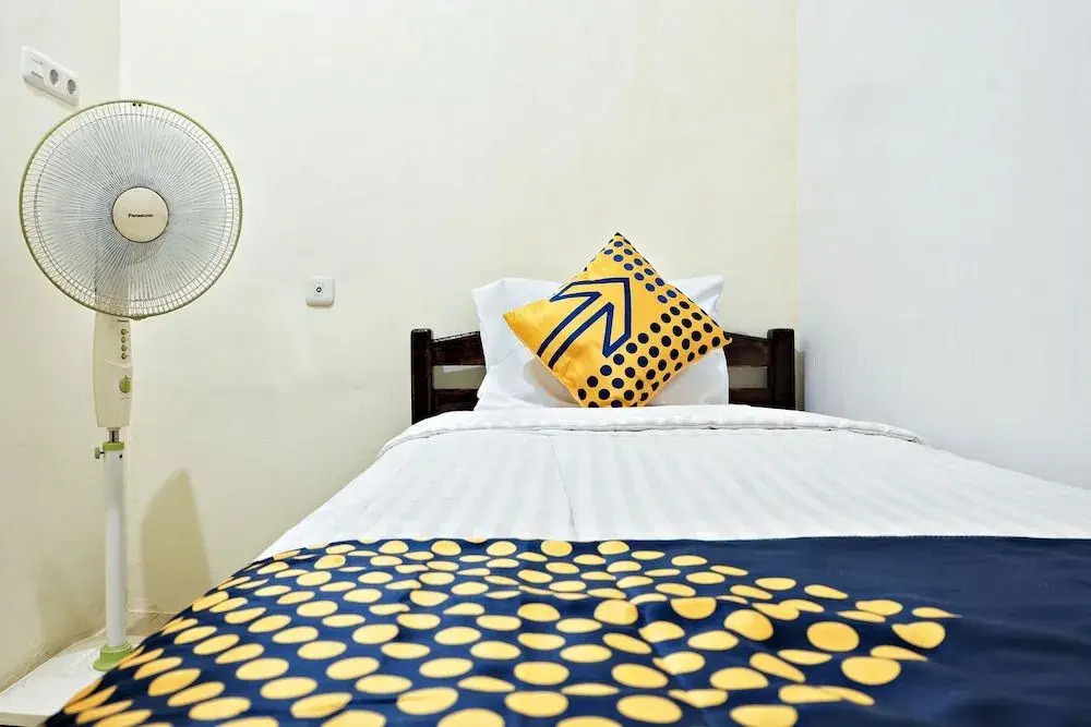 SPOT ON 2742 R5 Homestay