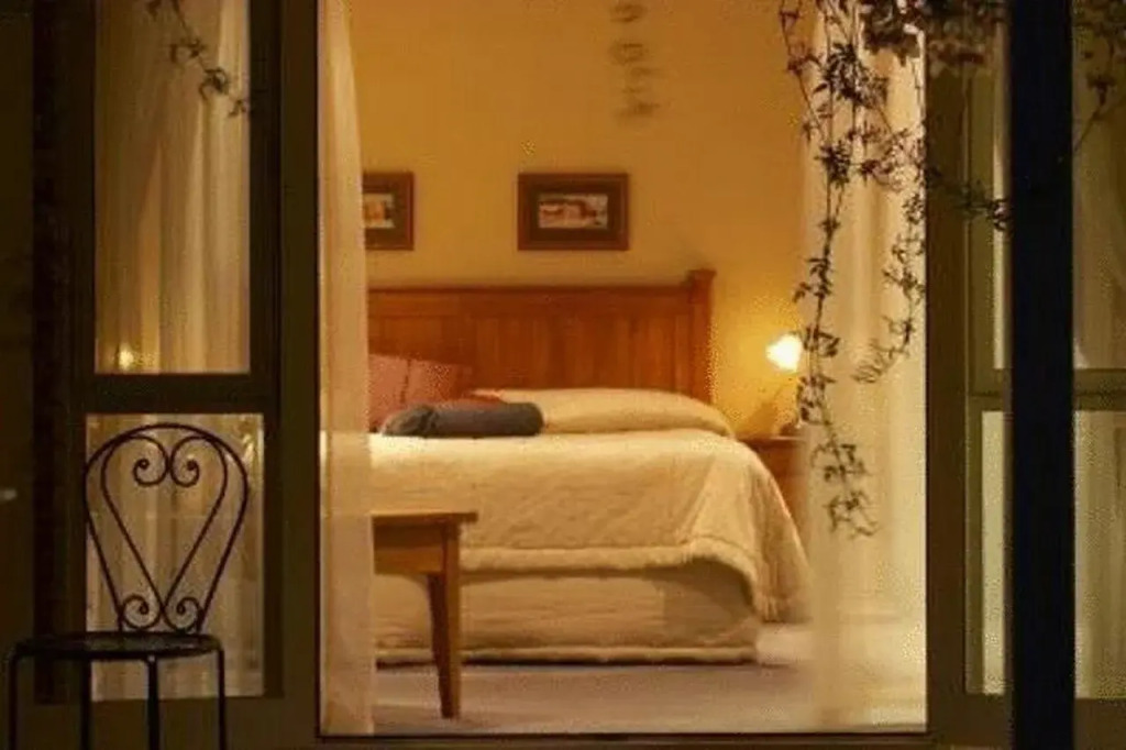 Misty Peaks Guesthouse