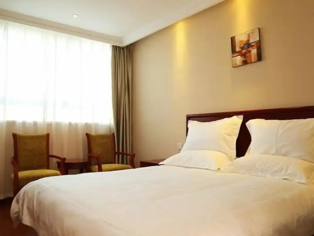 GreenTree Inn Suzhou Railway Station North Square Haobainian Wedding Dress City Express