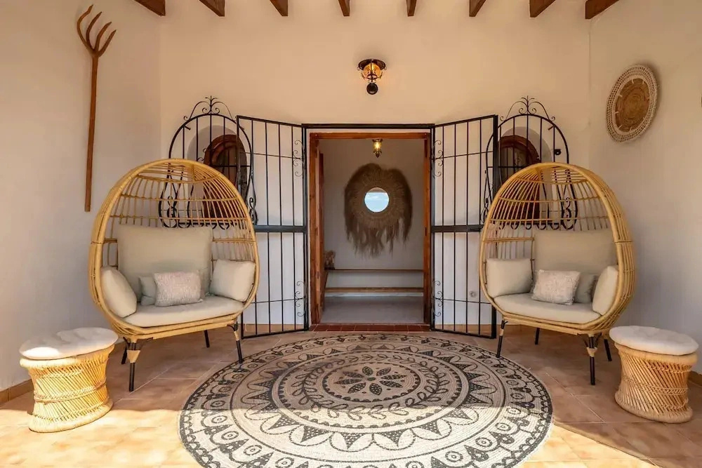 Villa Vista in Alcalali with swimmingpool and view