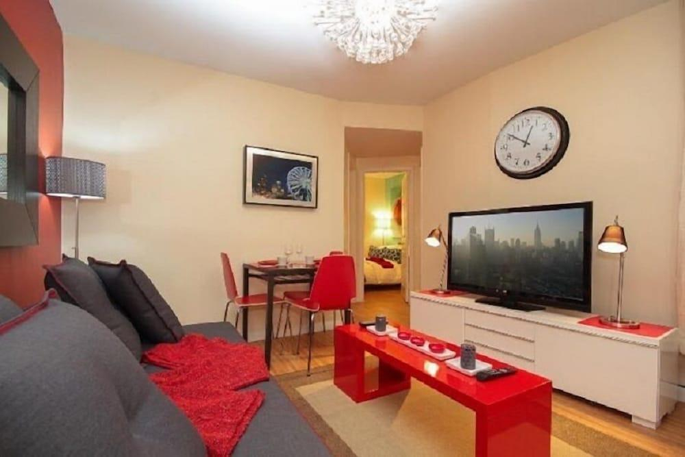 Washington Heights - Beautiful 3 Bedroom Apartment - RNU 65224