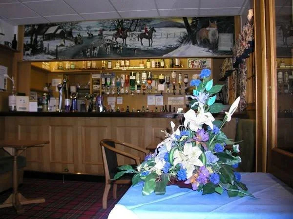 Hunters Lodge Hotel