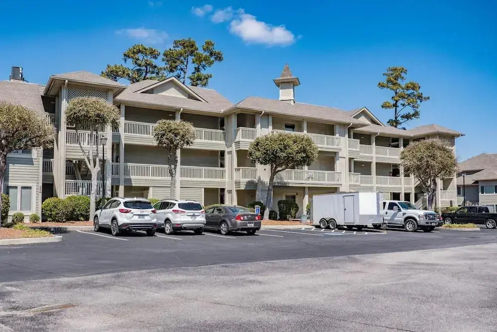 Spinnaker House 54120 by RedAwning