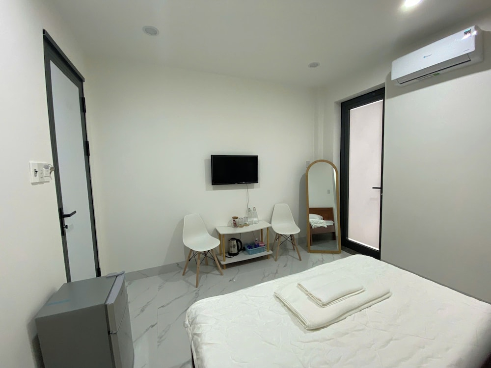 Ha Nguyens House