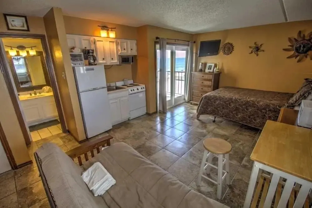 Florence I 608 Minium Studio Bedroom Condo by RedAwning