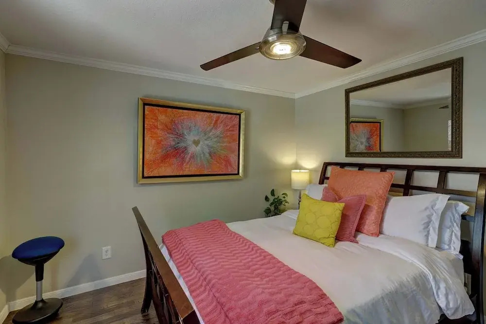 Spring Branch Haven - Cozy 3BR Oasis, Pet Friendly