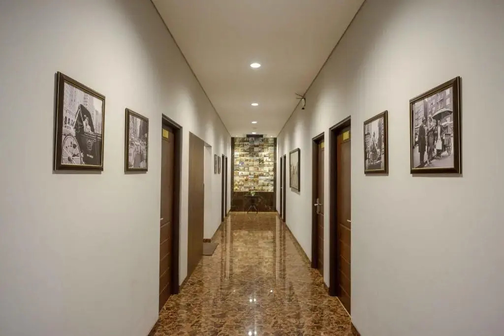 Sans Hotel Empress Simpang Lima