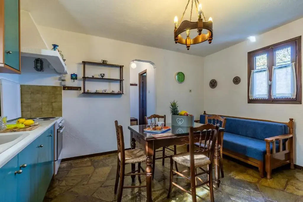 Aletri Pool Cottage