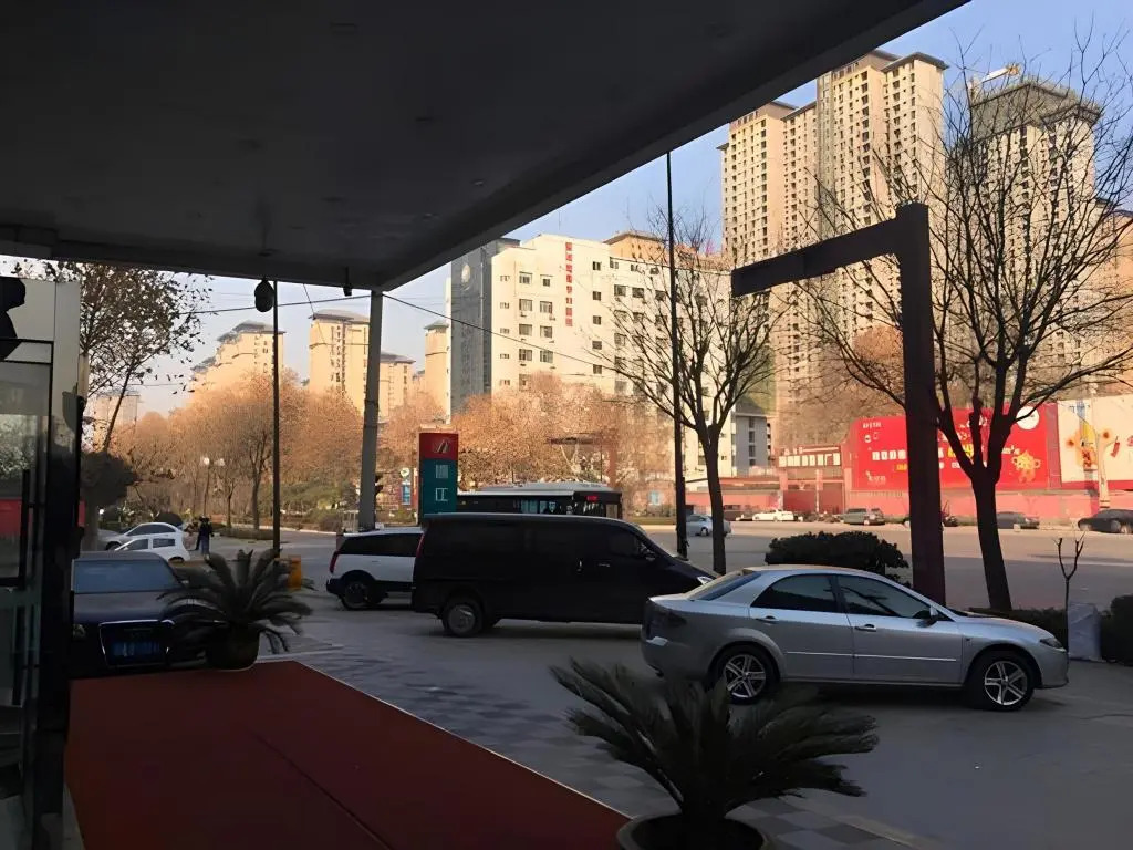 Jinjiang Inn Select (Xi'an Gpark store, Laochenggen, Hongmiaopo)
