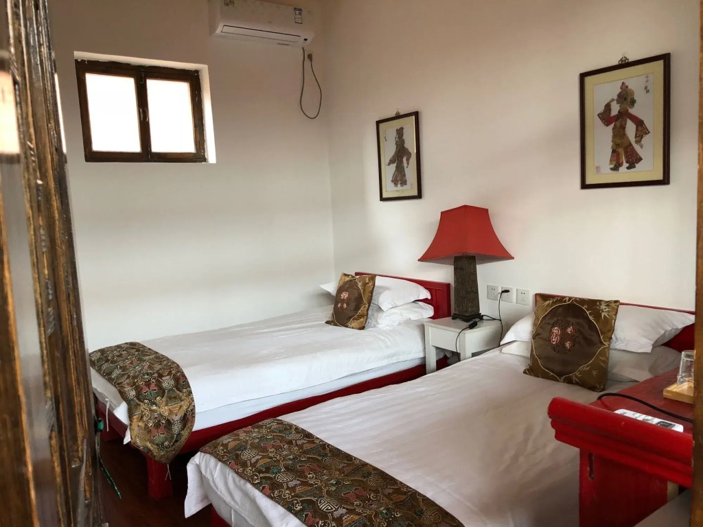 The Great Wall Courtyard Hostel