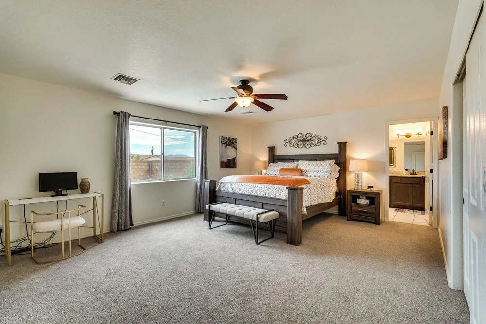 4 Mi to Lake Access: Home w/ Lake & Mtn Views!