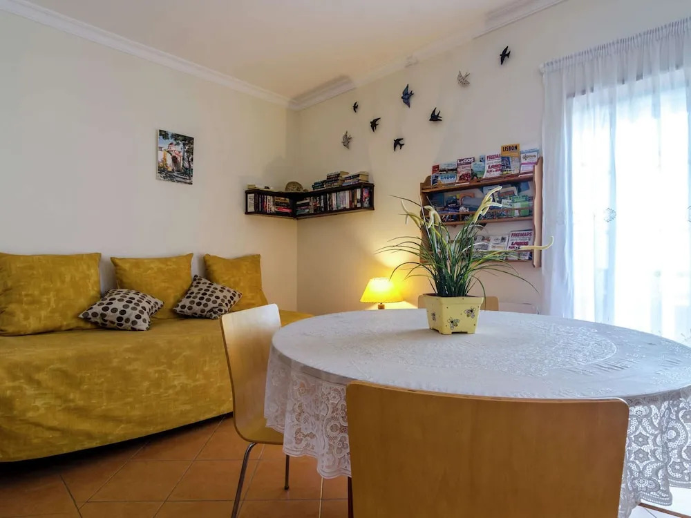 Apartment in Lagos Near the Beach