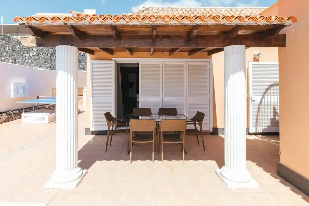Classic Villa, luxe, private pool & prime location