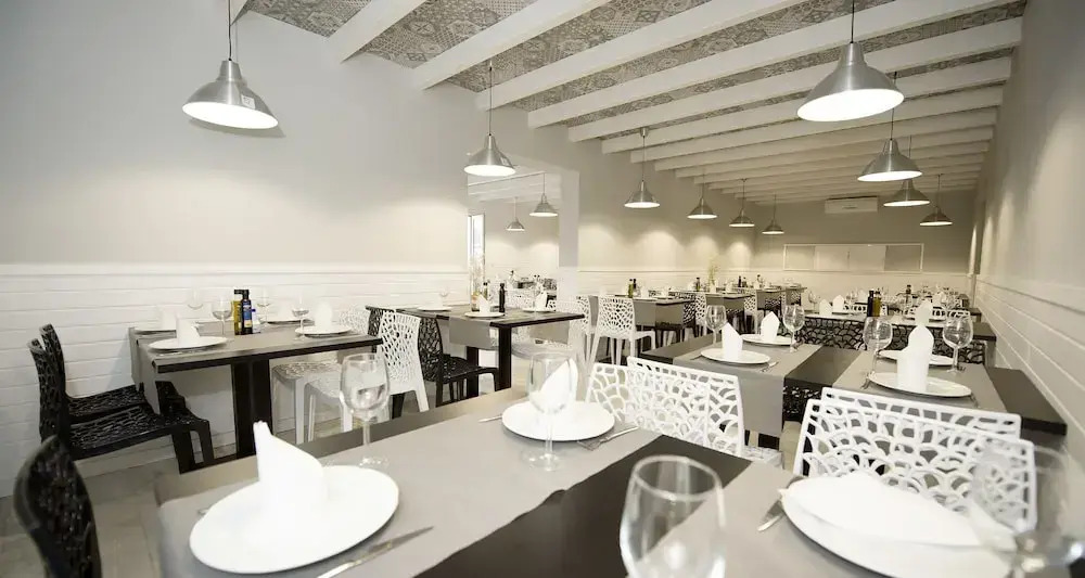 Hostal Avenida