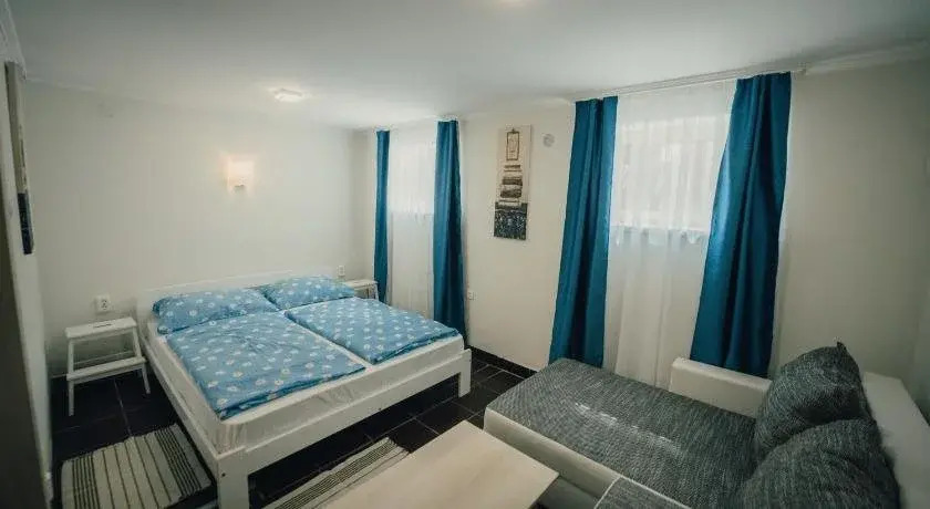 Caesar Apartments & Rooms