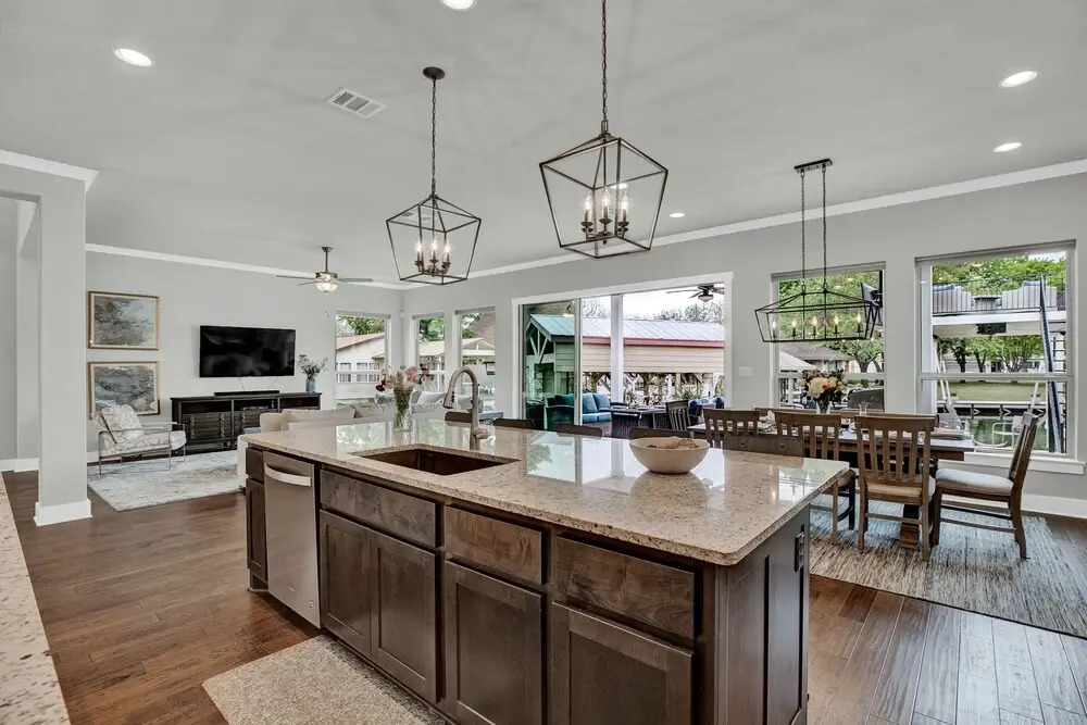 Stunning Luxury Home on Lake Lbj!