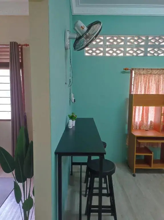 Kubang Kerian DECO HOMESTAY 3Bedroom2Bathroom Aircond Wifi