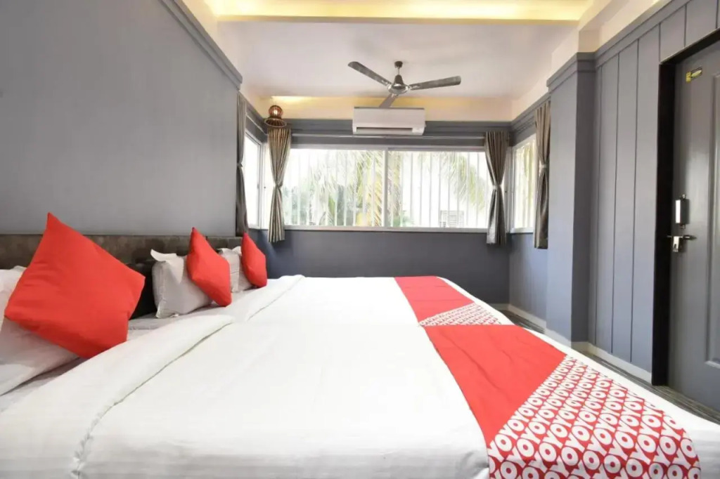 Hotel Ashirwad, Solapur