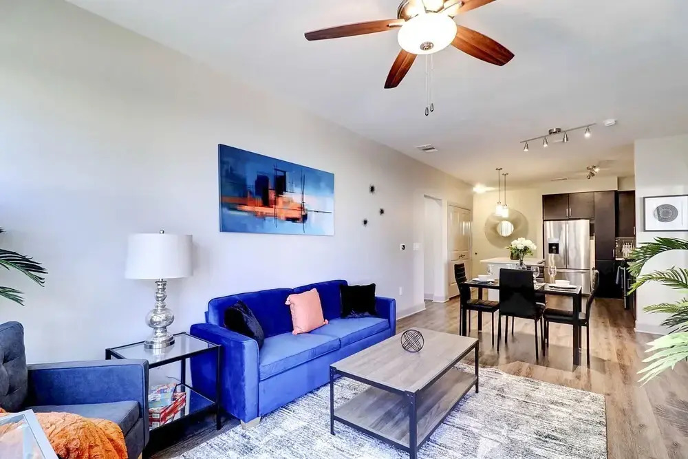 Rooftop Pool with Views-King Beds-Parking 1123