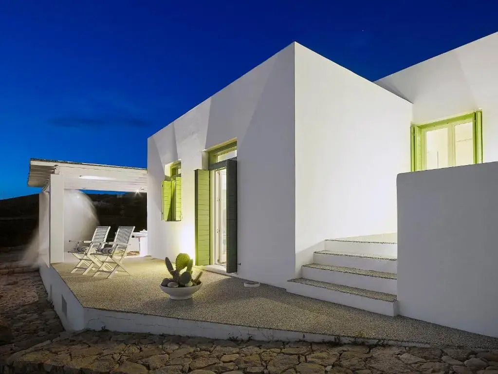 Ninos Houses