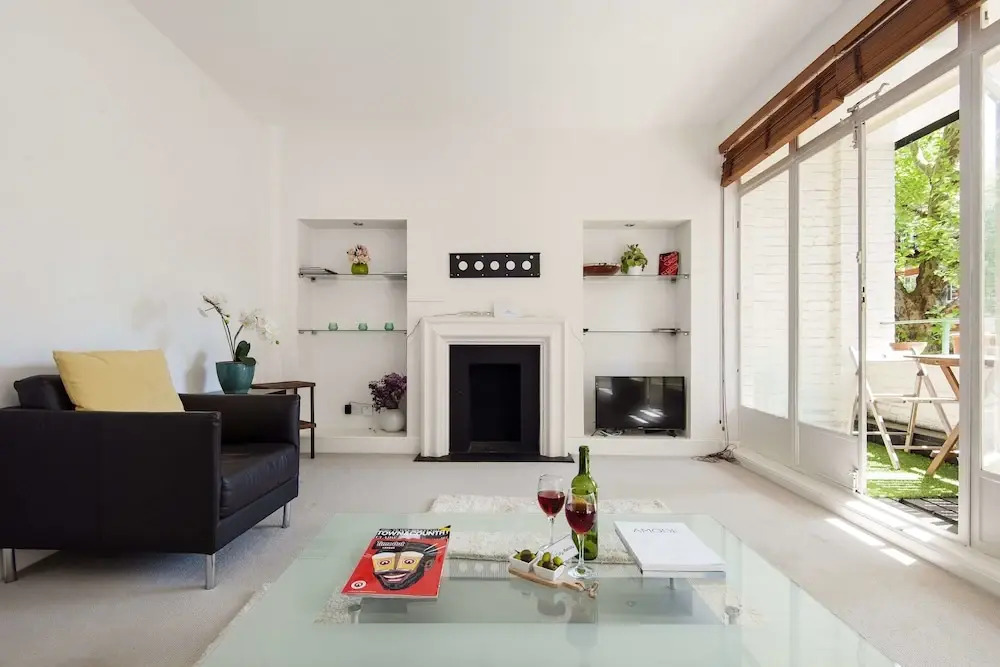 The Wonderful Chelsea Manor Street Apartment - CHK