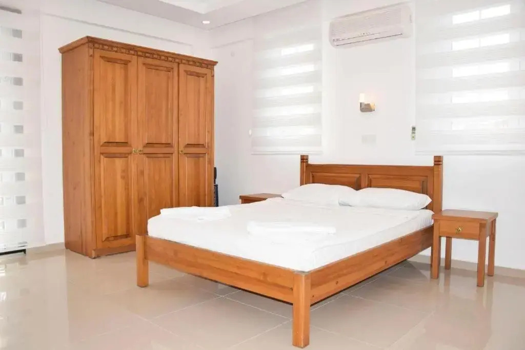 Villa Paradise Found