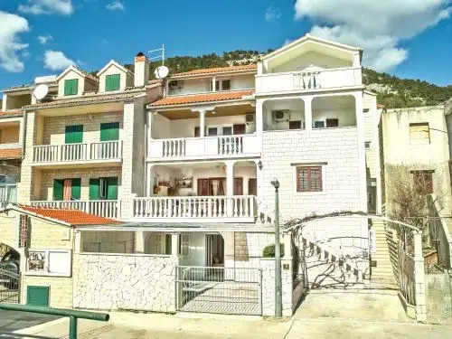 Apartmani Jadera