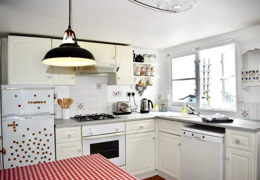 Central Brighton 2 Bedroom House With Garden