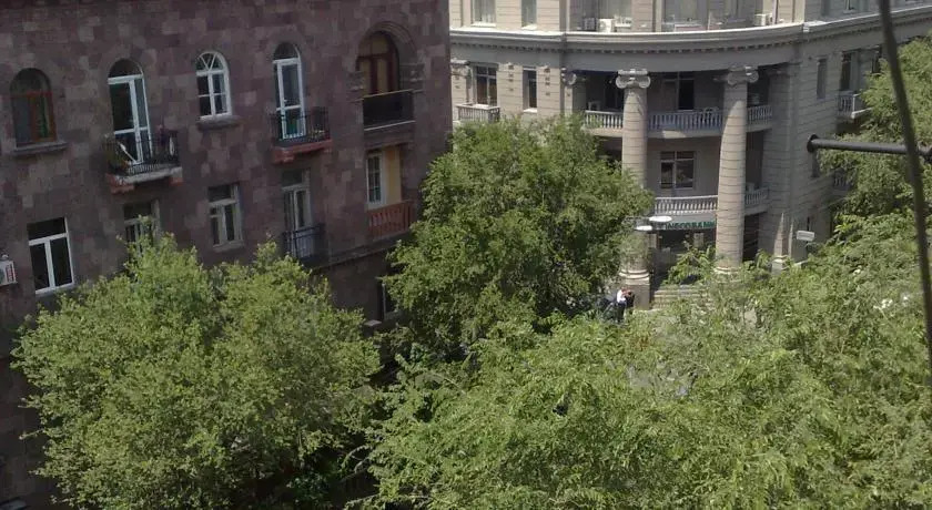 Sunny Apartment
