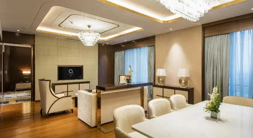 The QUBE Hotel Jingzhou