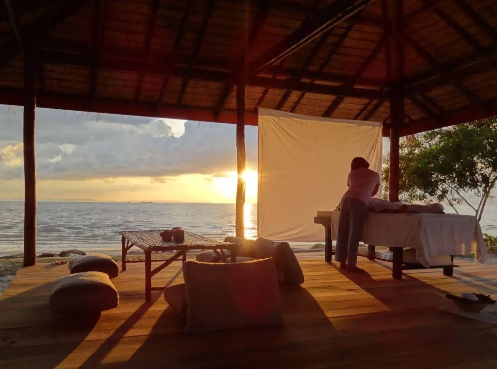 Mango Beach Resort