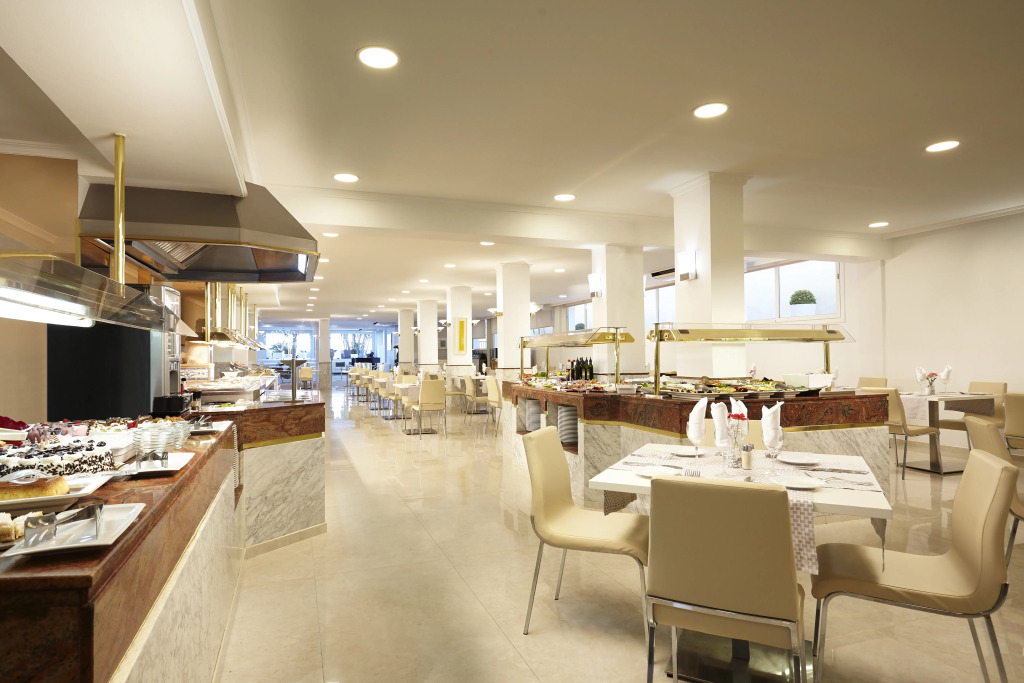 Hotel Las Arenas, Affiliated by Meliá