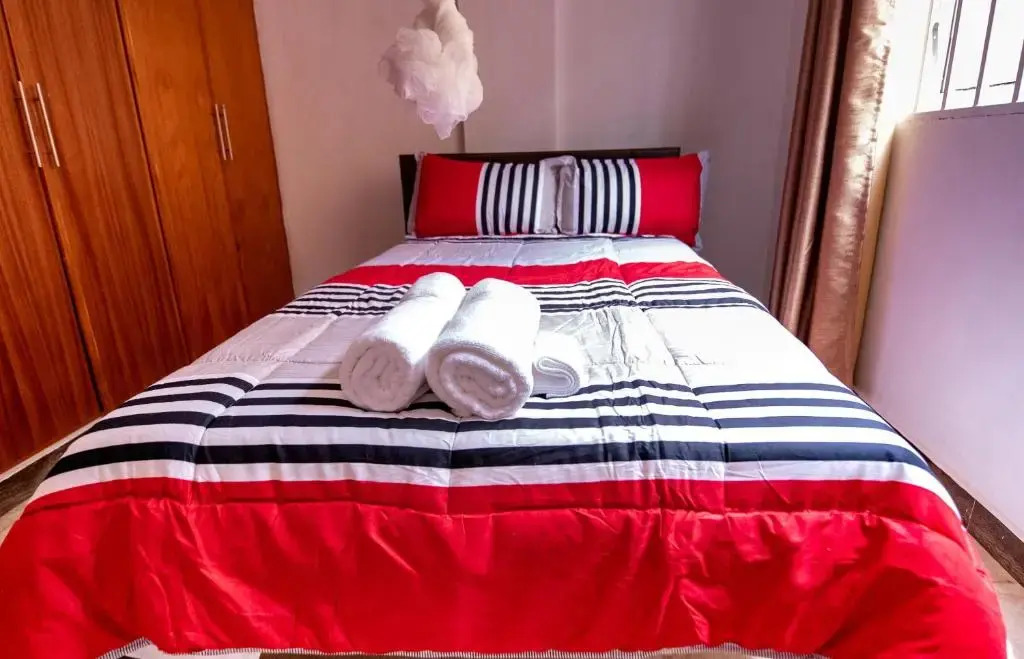Golden Hill Apartments, 2 bed-roomed with WIFI