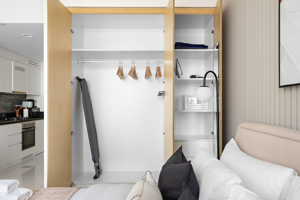 Silkhaus New High Floor Studio Aykon City