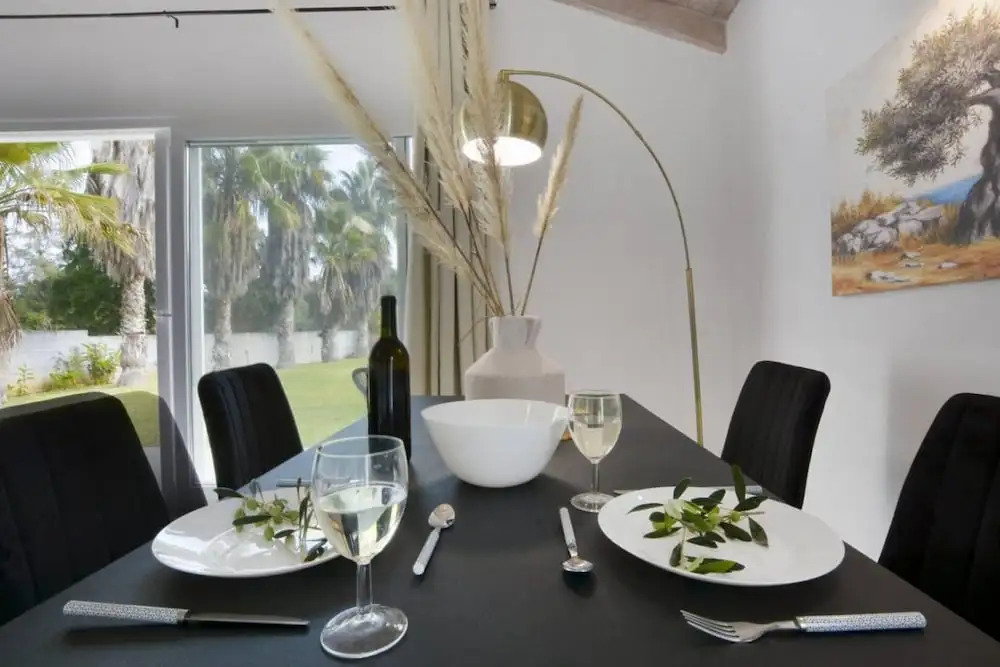 Villa Noulia With 4 Bedrooms and 2 Bathrooms