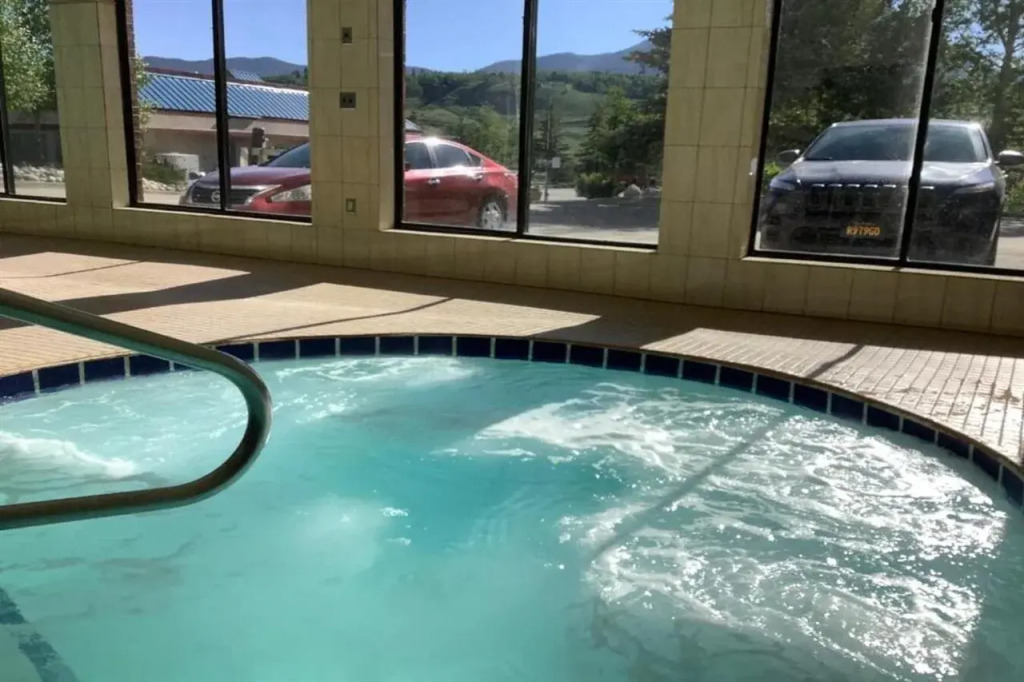 Luxury Inn & Suites