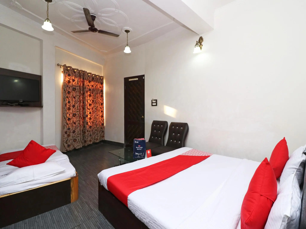 OYO 12445 Hotel Marhaba United