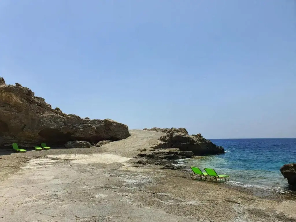 Family Friendly Cozy House Near Beach, Sea View