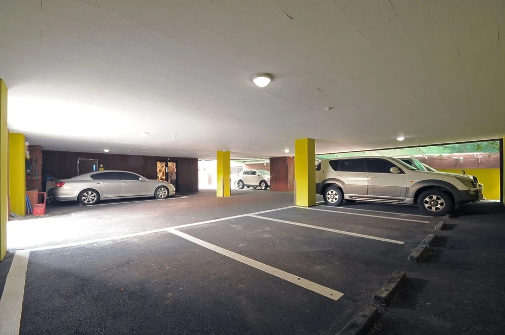 WE Motel